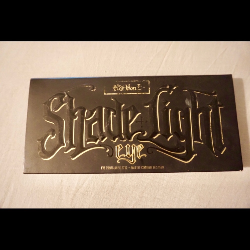 Kat Von D Shade + Light Pallet